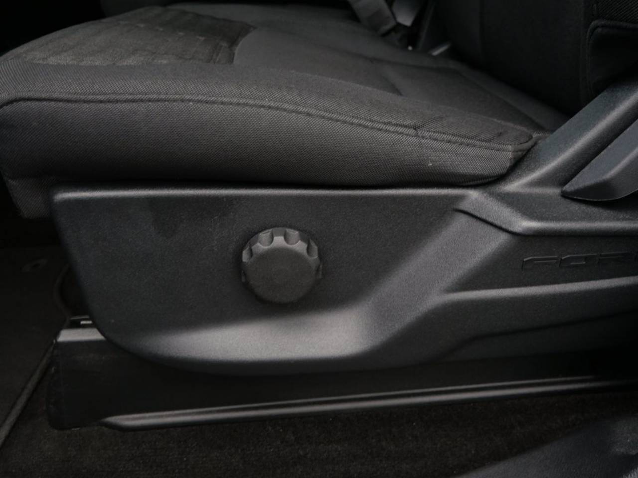 2022 Ford F-150 XL - Photo 14