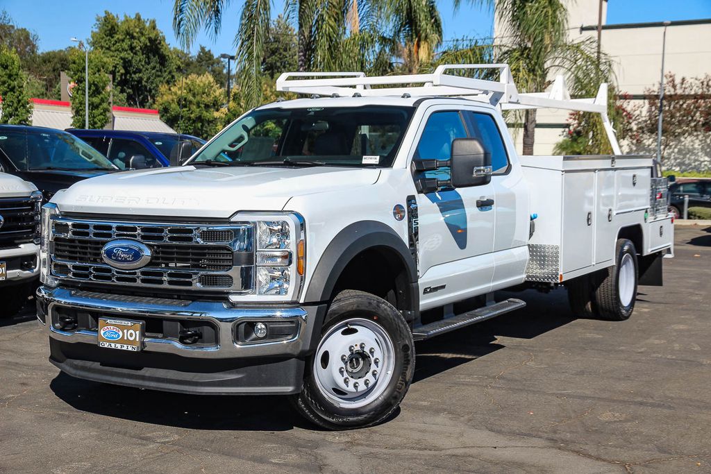 2025 Ford F-550SD XL