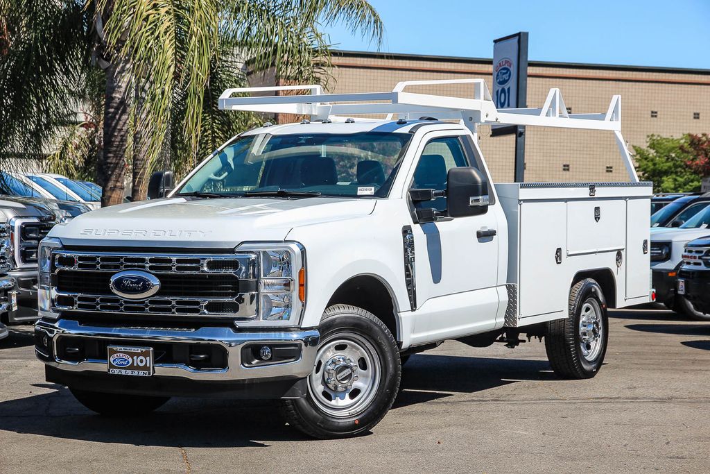2025 Ford F-350SD XL