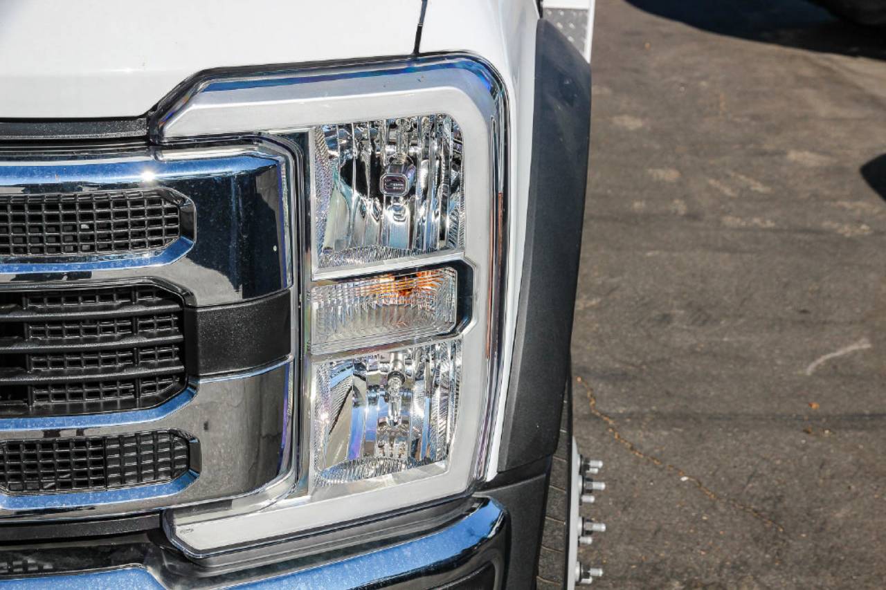 2025 Ford F-450 Super Duty Chassis Cab XL - Photo 12