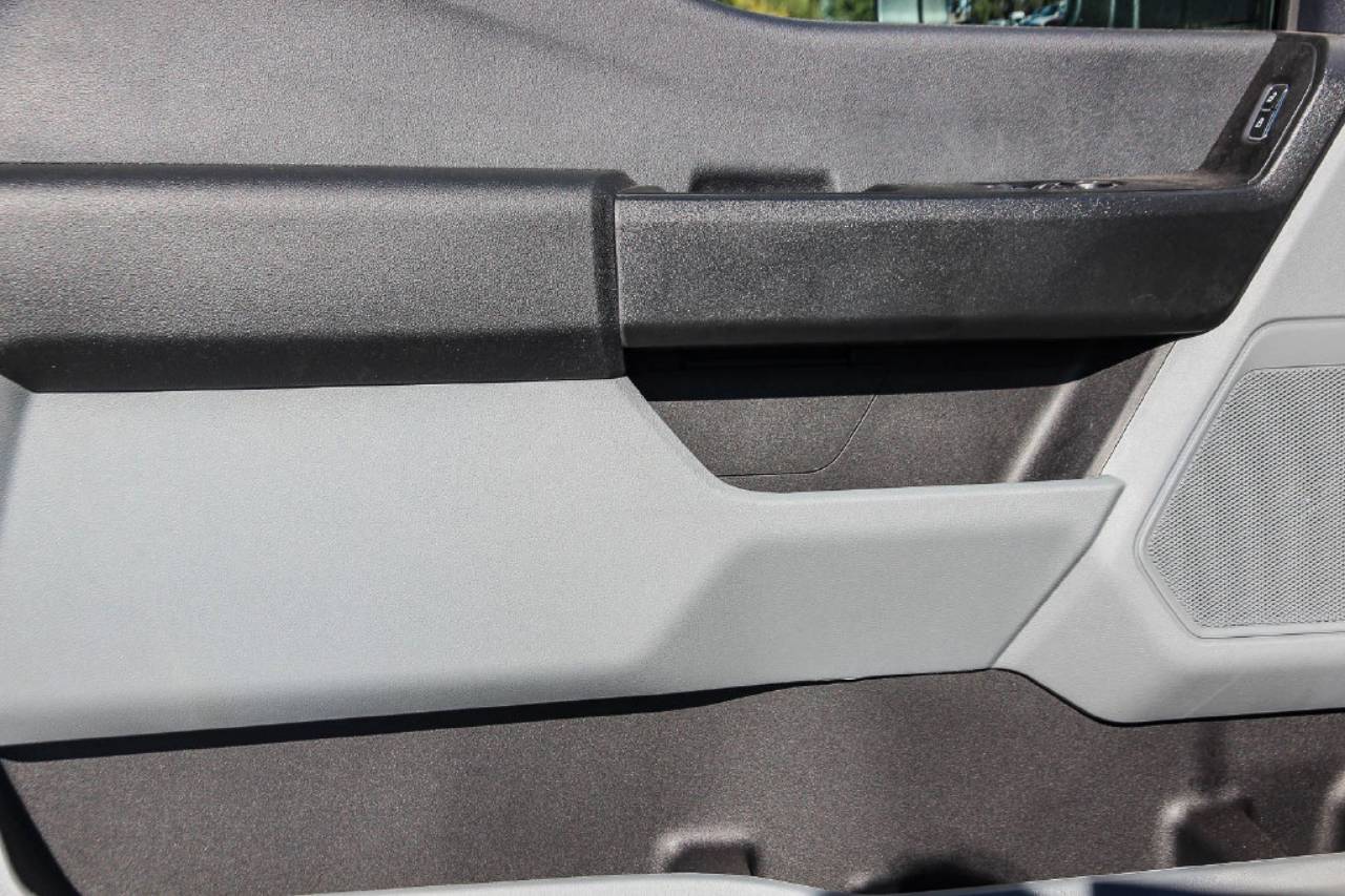 2025 Ford F-450 Super Duty Chassis Cab XL - Photo 22