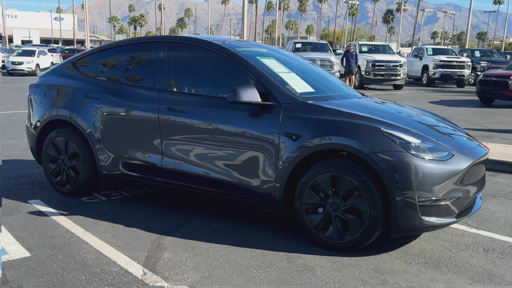 2024 Tesla Model Y
