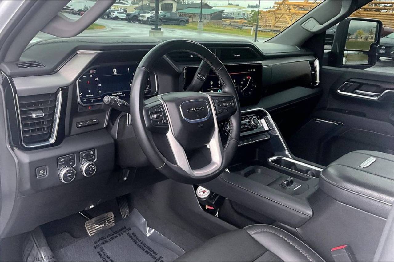 2024 GMC Sierra 3500HD Denali - Photo 14