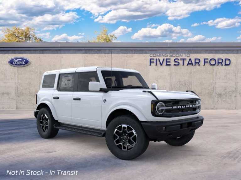 2026 Ford Bronco Outer Banks