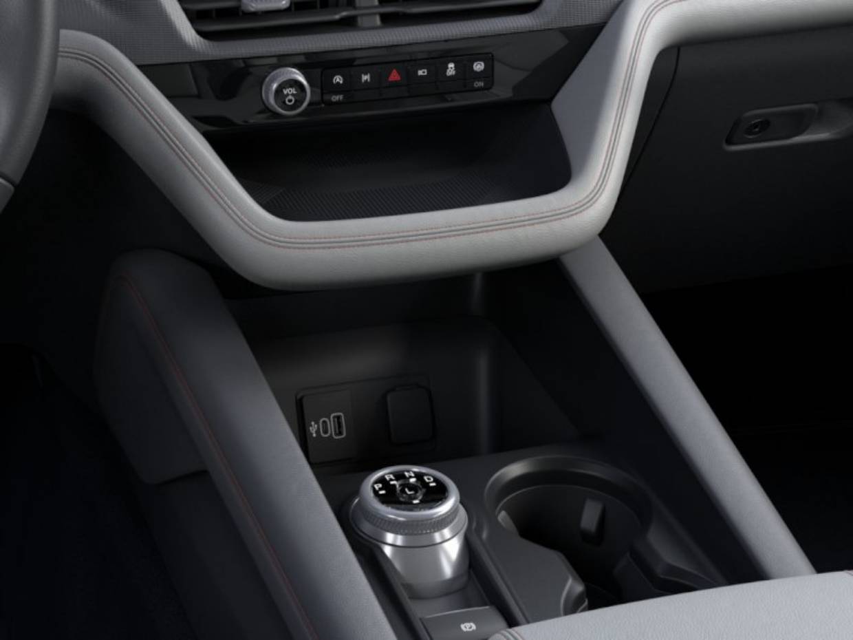 2026 Ford Explorer Active - Photo 15