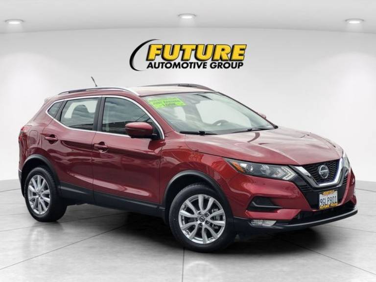 2022 Nissan Rogue Sport SV