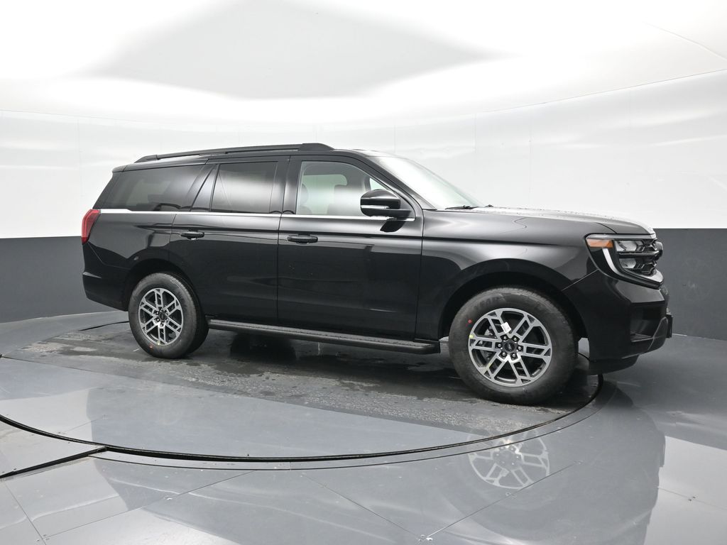 2026 Ford Expedition Active - Photo 10