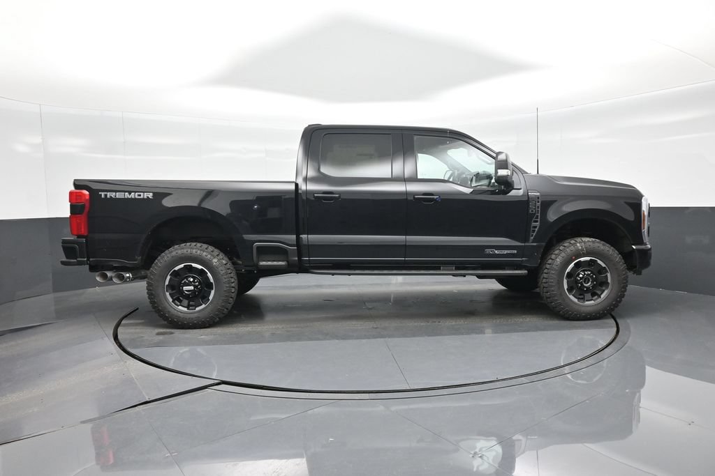 2026 Ford F-250 Super Duty Platinum - Photo 16