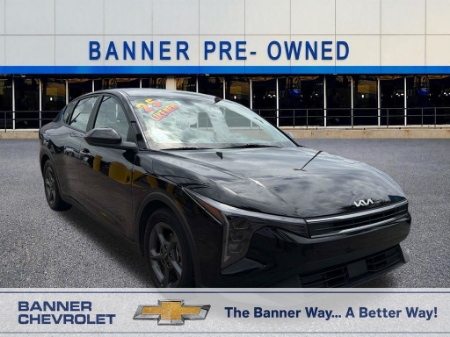 2025 Kia K4 LXS