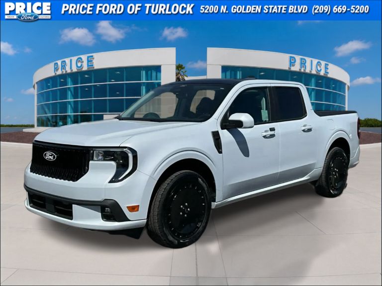 2026 Ford Maverick Lobo Standard