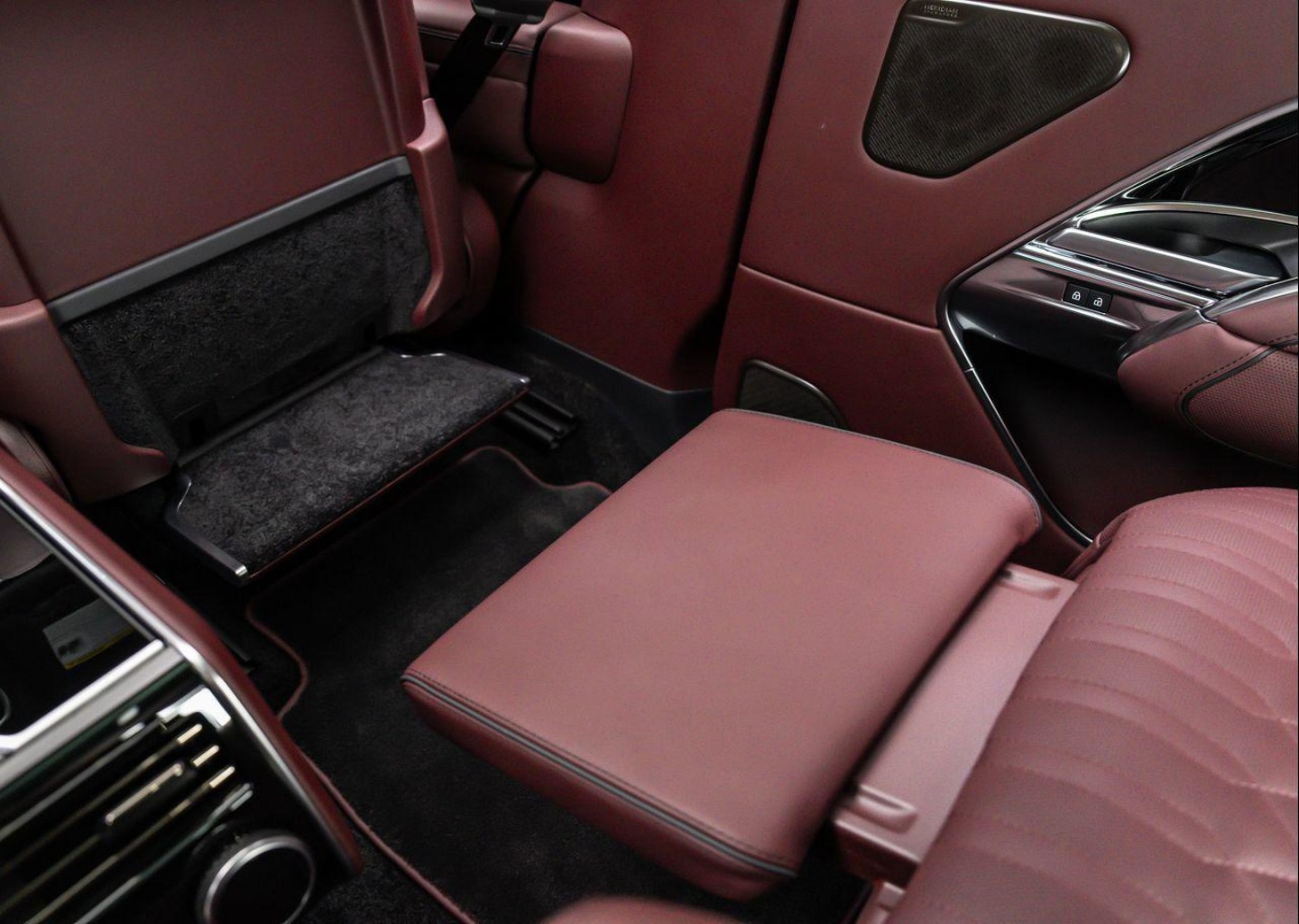 2026 Land Rover Range Rover Autobiography - Photo 25