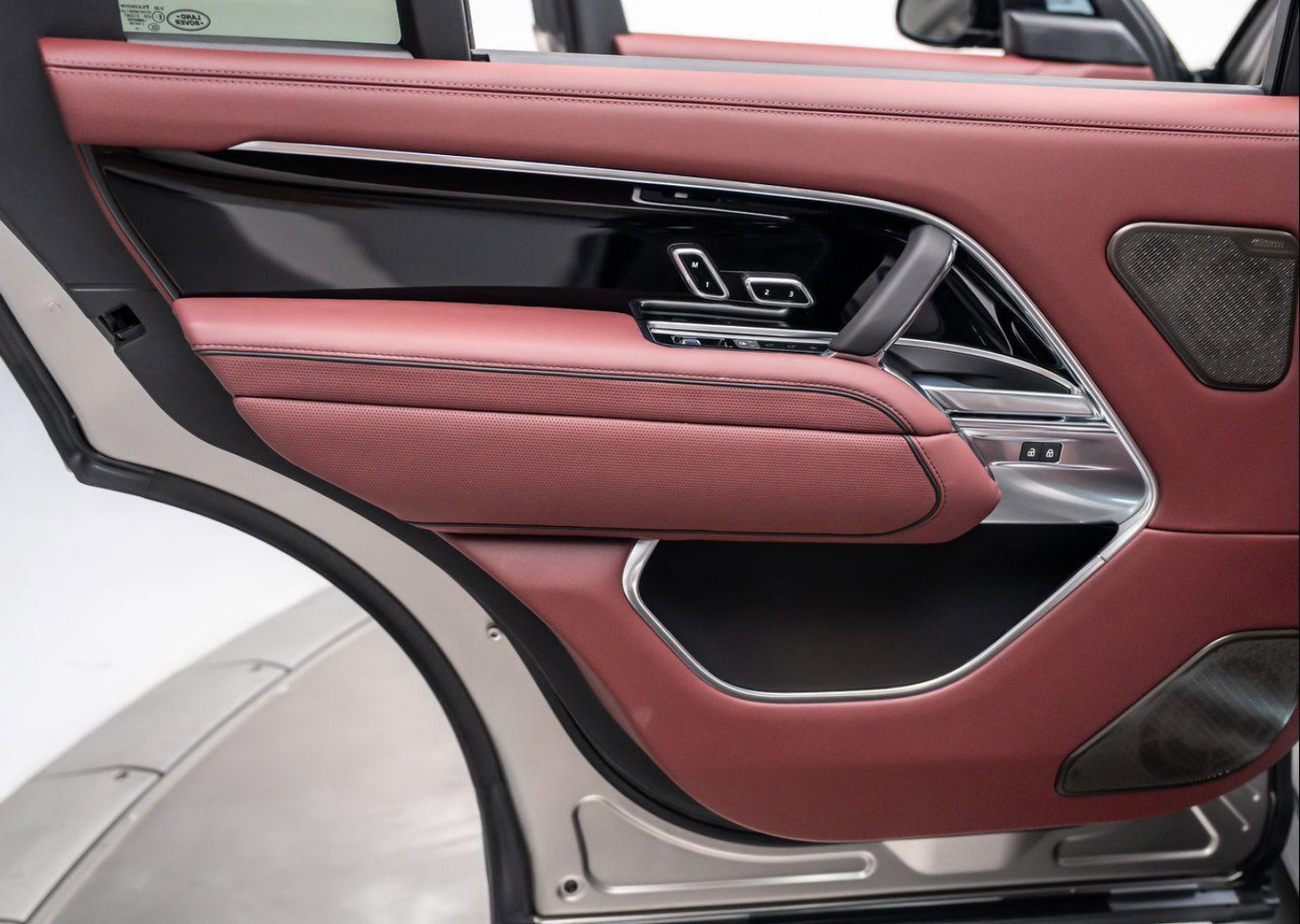 2026 Land Rover Range Rover Autobiography - Photo 33