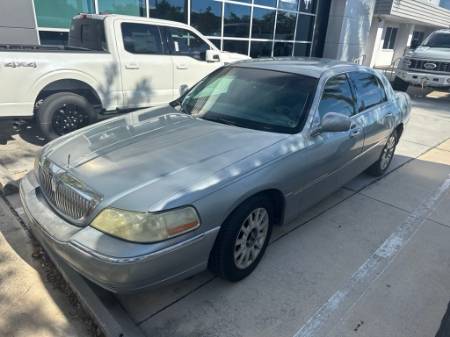 2006 Lincoln Town Car Signature