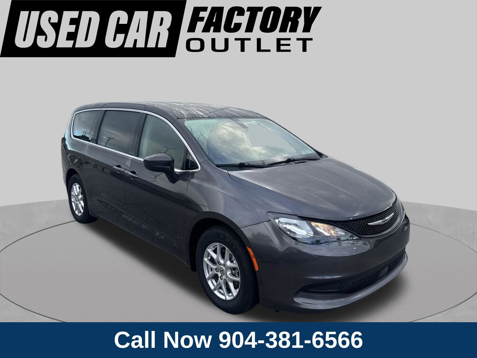 2022 Chrysler Voyager LX
