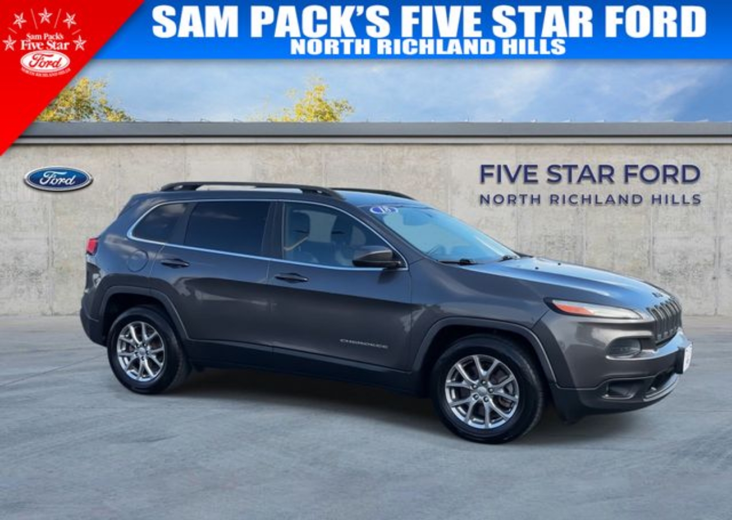 Used 2018 Jeep Cherokee Latitude Plus with VIN 1C4PJLLB9JD621838 for sale in North Richland Hills, TX