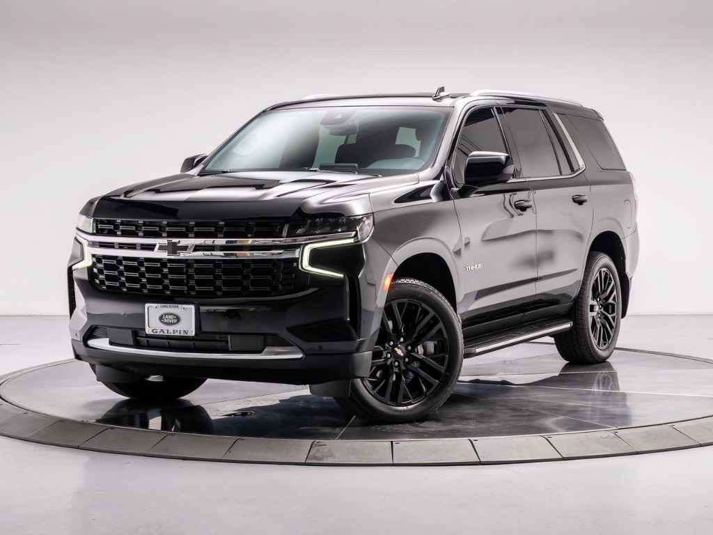 2024 Chevrolet Tahoe 4WD LS