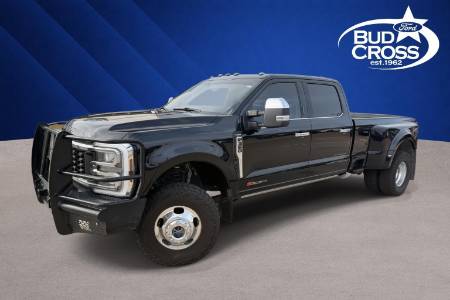 2024 Ford Super Duty F-350 DRW LARIAT