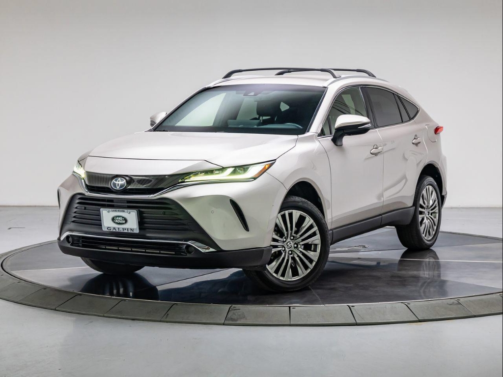 2022 Toyota Venza XLE