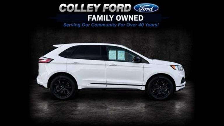 2022 Ford Edge SE