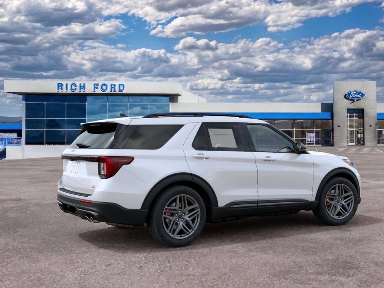 2027 Ford Explorer ST - Photo 6