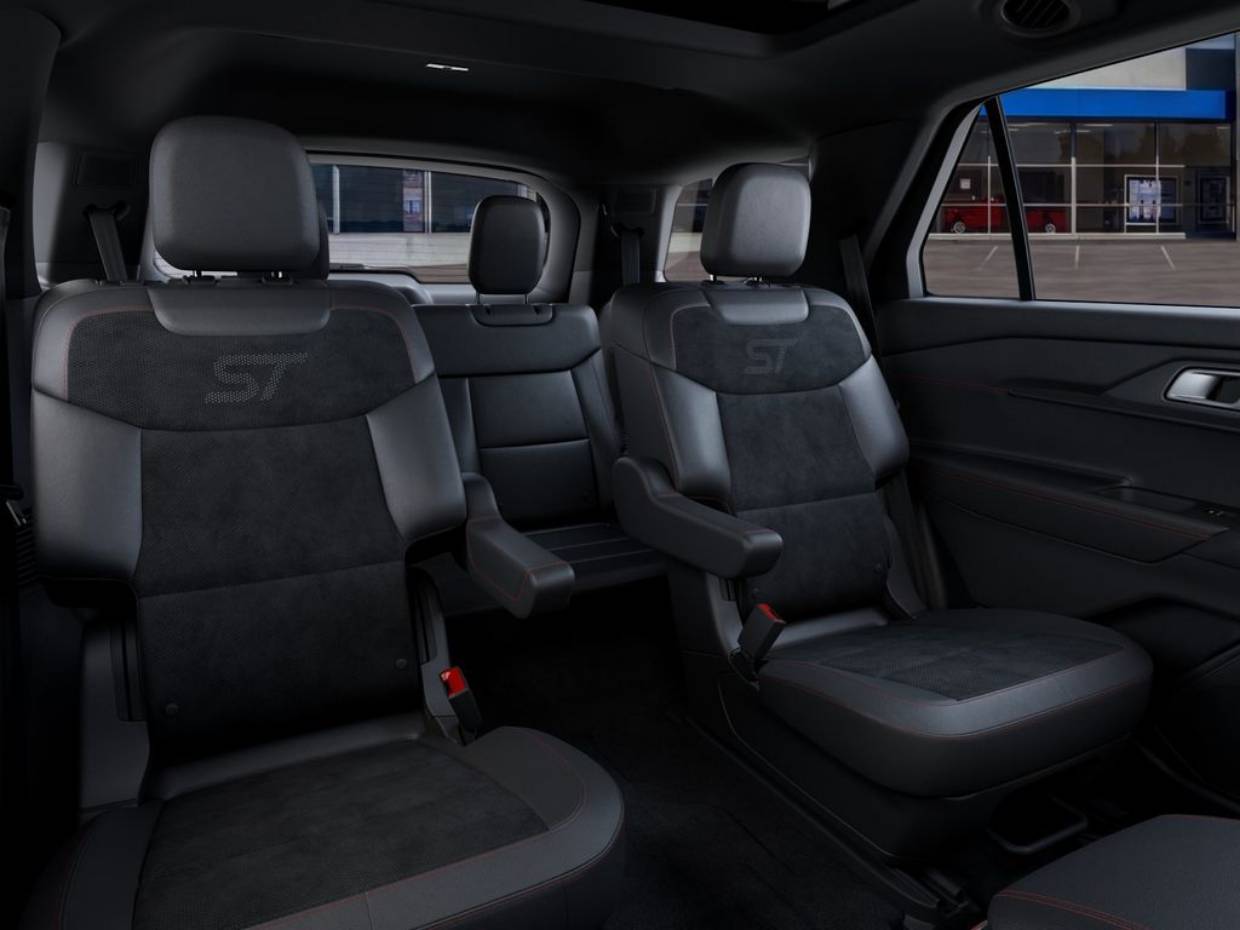 2027 Ford Explorer ST - Photo 11