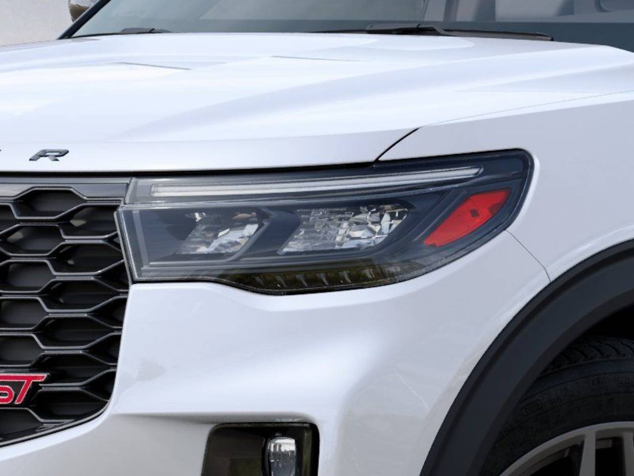 2027 Ford Explorer ST - Photo 18