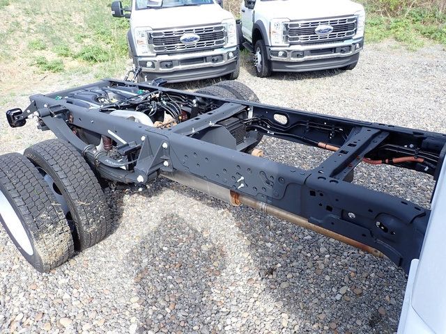 2026 Ford F-550 Super Duty Chassis Cab XL - Photo 8