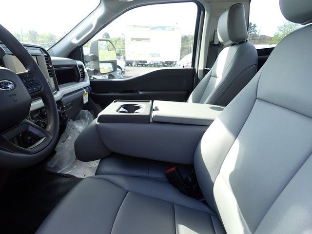 2026 Ford F-550 Super Duty Chassis Cab XL - Photo 14