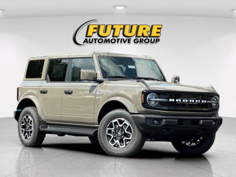 2026 Ford Bronco Outer Banks