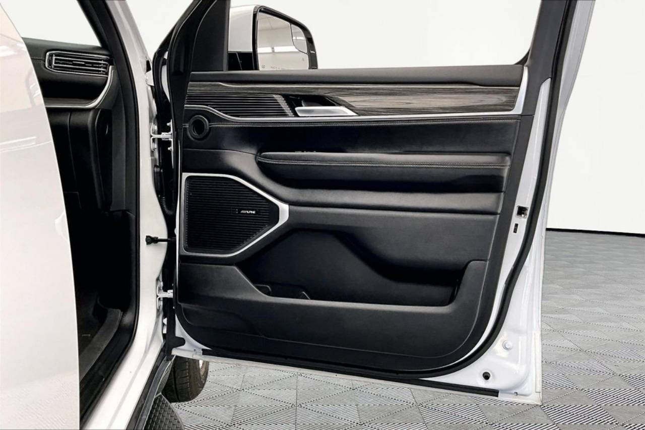 2022 Jeep Wagoneer Series II - Photo 24