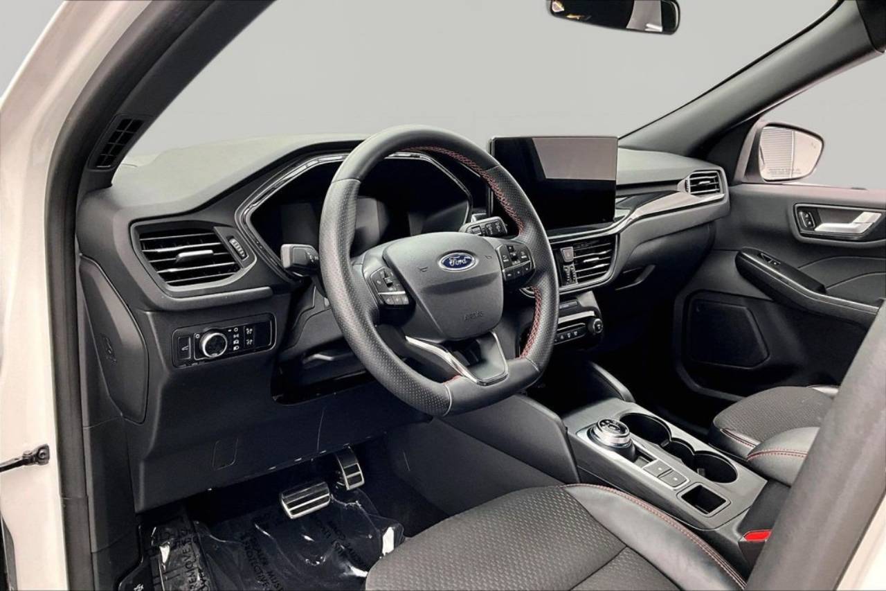 2024 Ford Escape ST-Line - Photo 14