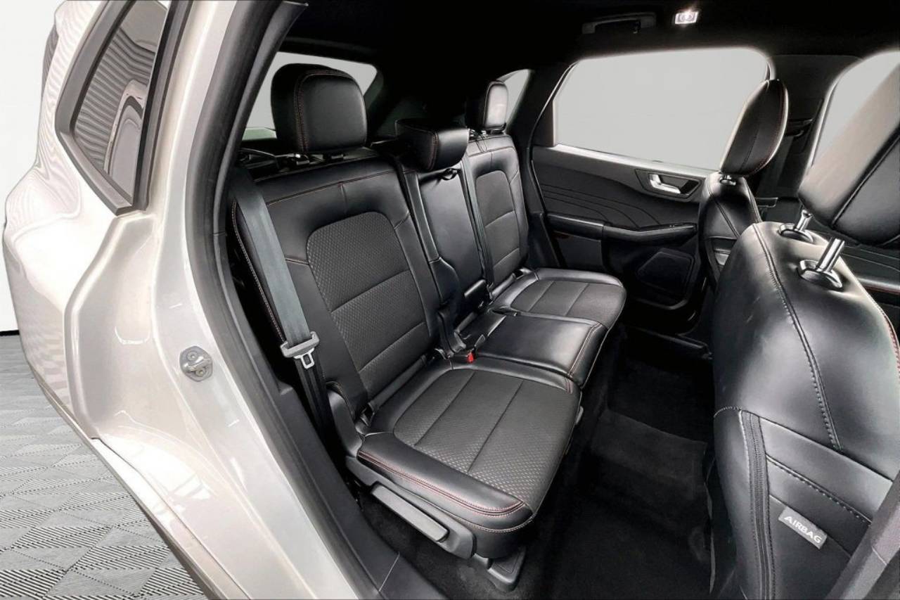 2024 Ford Escape ST-Line - Photo 27