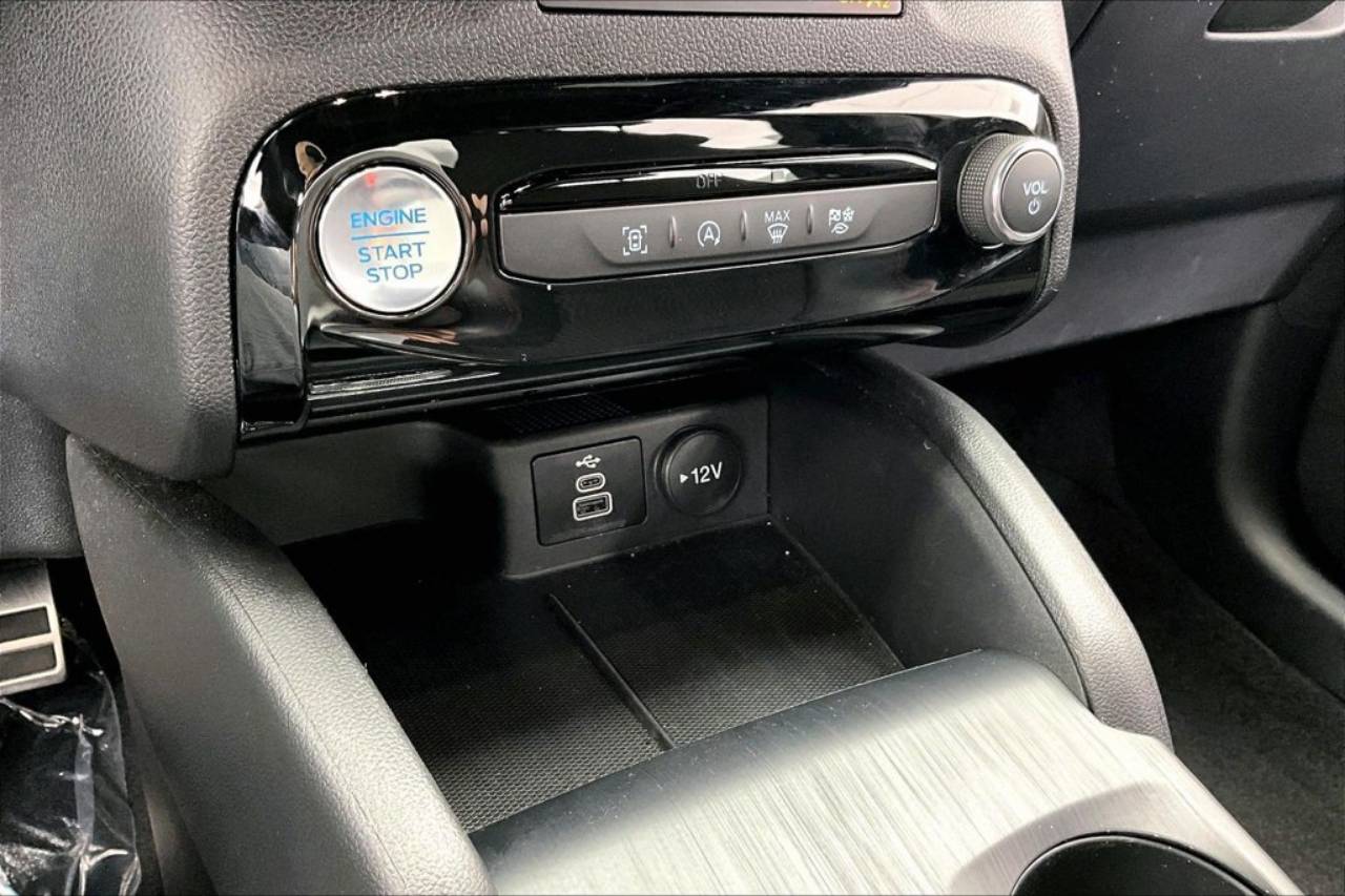 2024 Ford Escape ST-Line - Photo 32