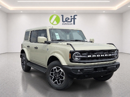 2026 Ford Bronco Outer Banks