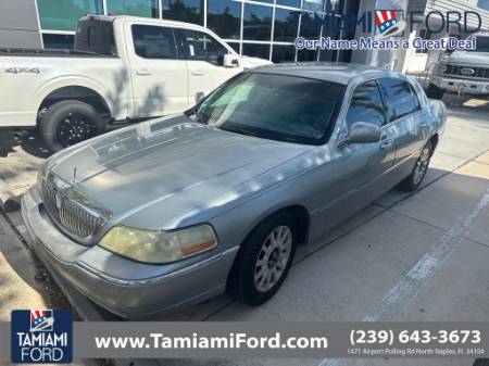 2006 Lincoln Town Car Signature