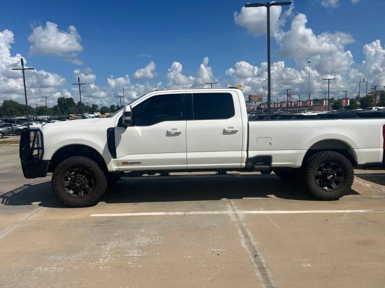 2023 Ford Super Duty F-350 SRW LARIAT