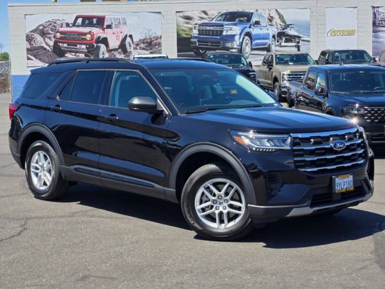 2026 Ford Explorer Active w/200A Pkg