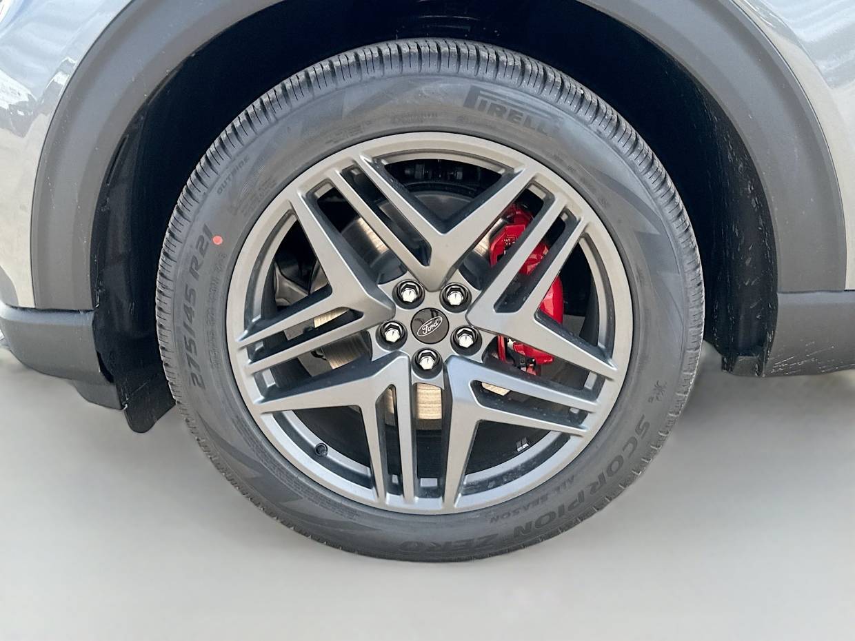 2026 Ford Explorer ST-Line - Photo 32