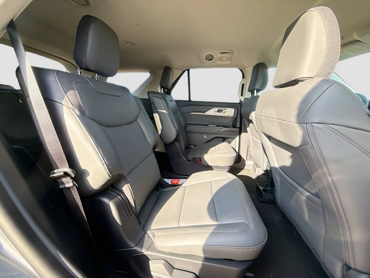 2026 Ford Explorer Active - Photo 28