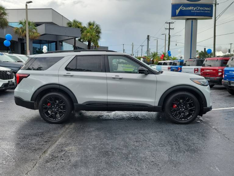 2027 Ford Explorer ST