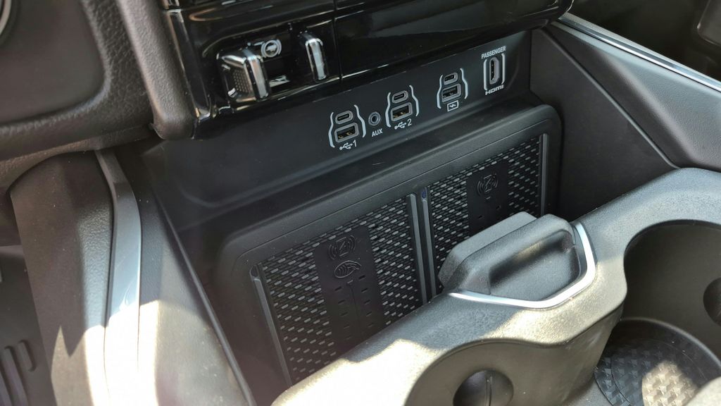 2025 RAM 1500 Laramie - Photo 17