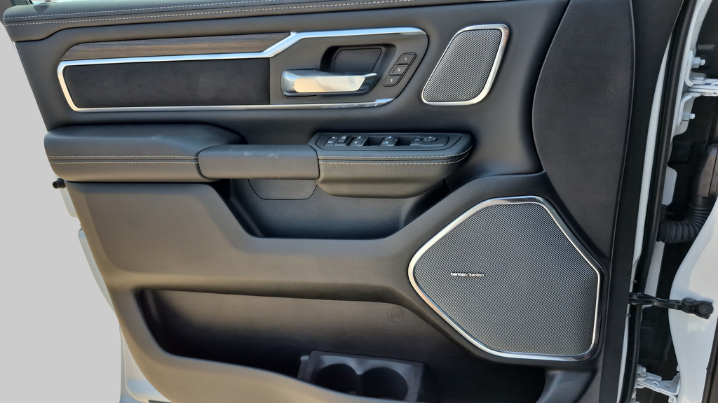2025 RAM 1500 Laramie - Photo 27