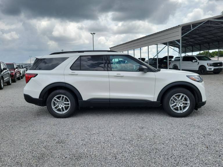 2027 Ford Explorer Active w/200A Pkg