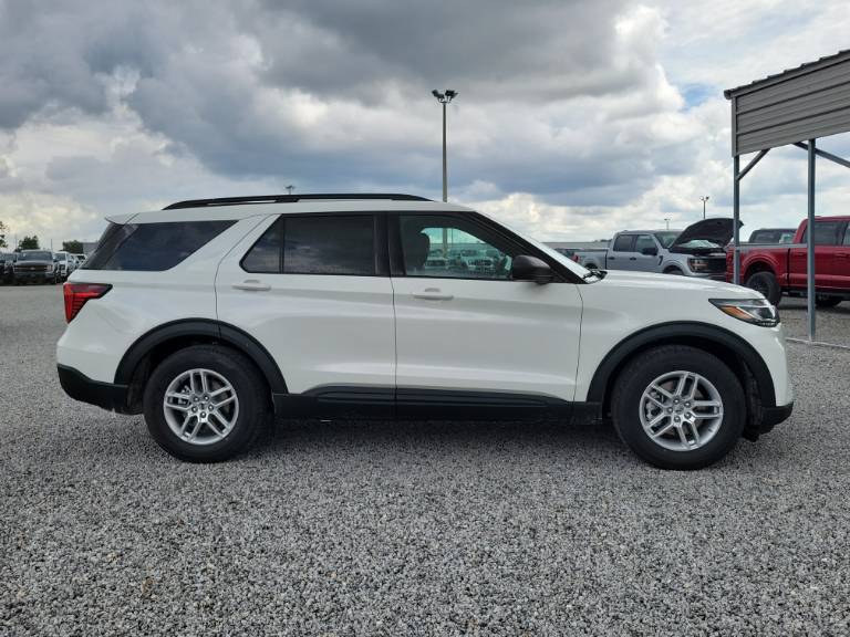 2027 Ford Explorer Active w/200A Pkg
