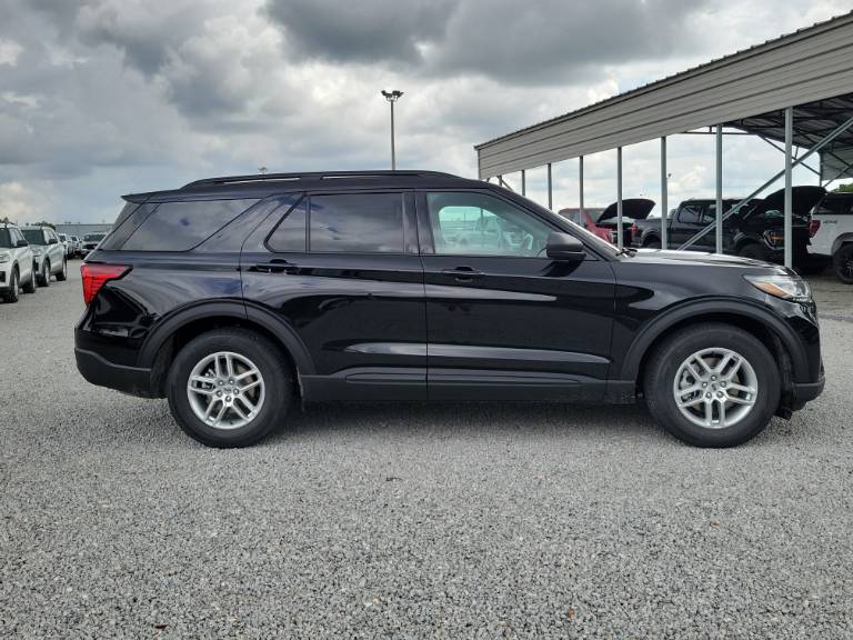 2027 Ford Explorer Active w/200A Pkg
