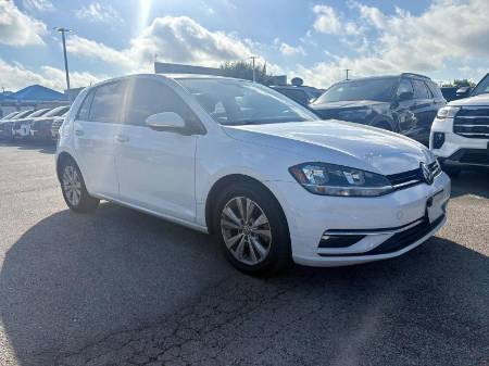 2018 Volkswagen Golf SE