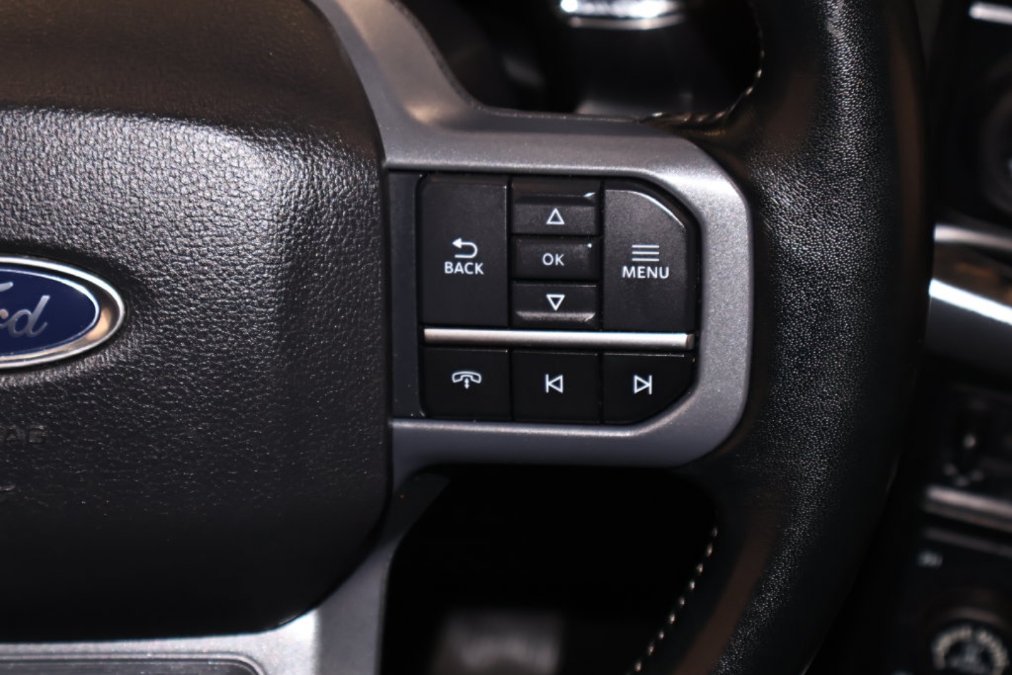 2023 Ford F-150 Lariat - Photo 26
