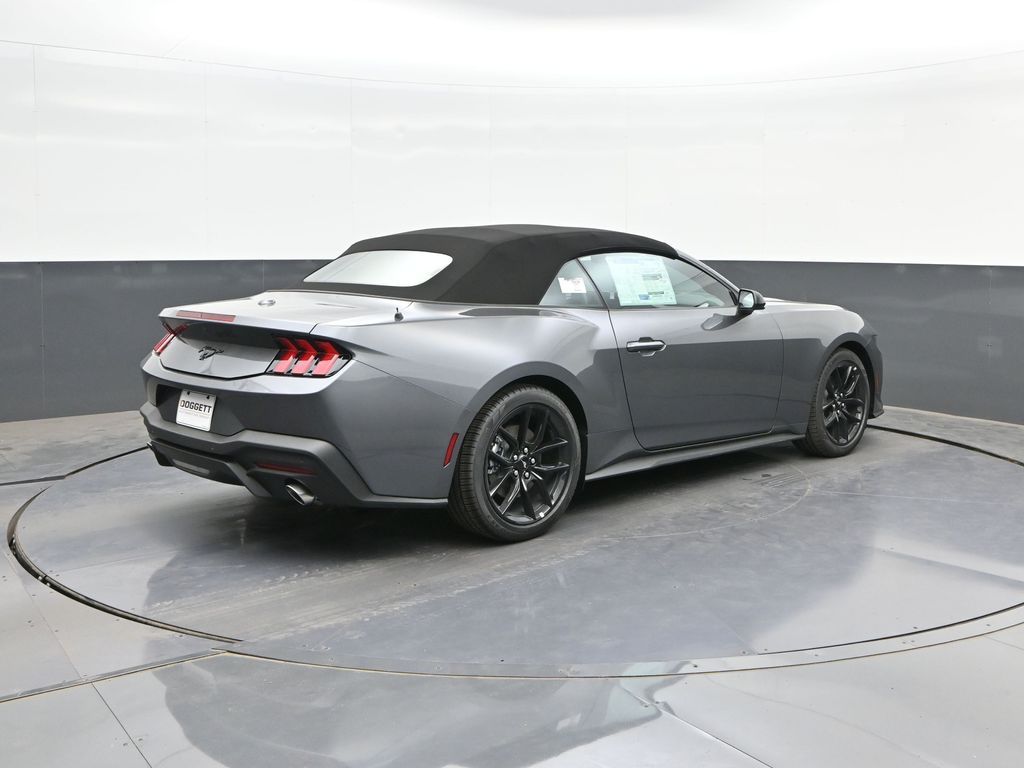 2026 Ford Mustang 10