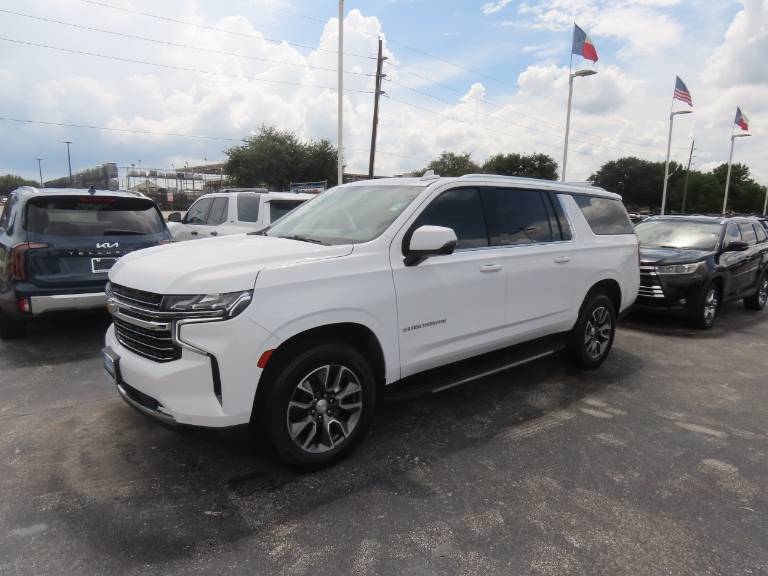 2022 Chevrolet Suburban 4WD 4DR LT