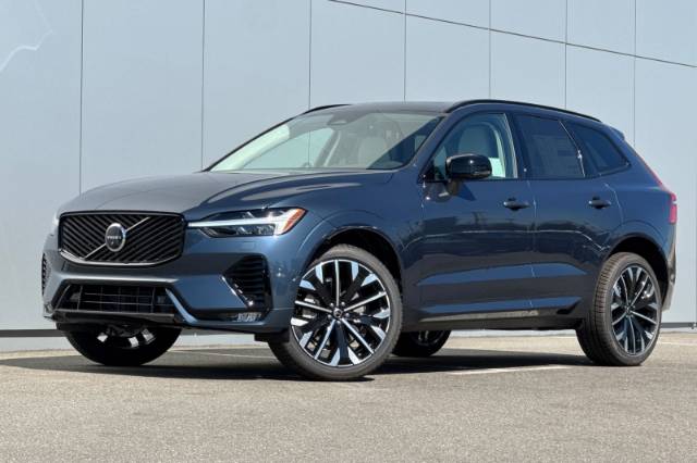 2027 Volvo XC60 B5 Ultra